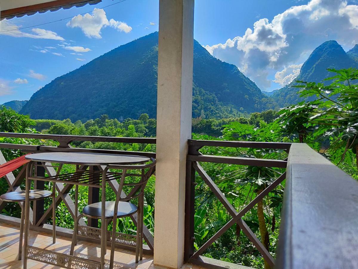 Sunset Bungalows&GH Muang Ngoi Bagian luar foto